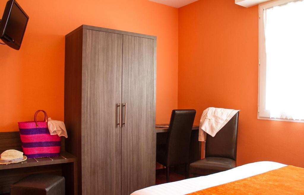 Hotel Les Hirondelles Les Sables-dʼOlonne Habitación foto