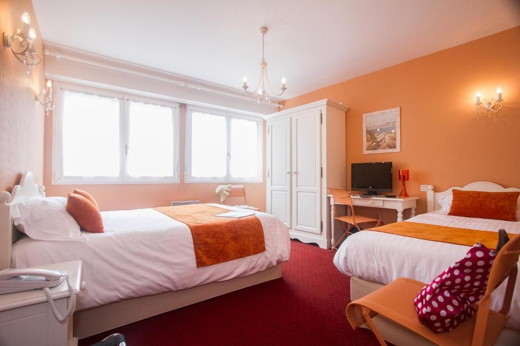 Hotel Les Hirondelles Les Sables-dʼOlonne Habitación foto